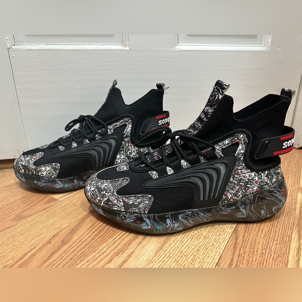 MLO Sneakers Size 10.5